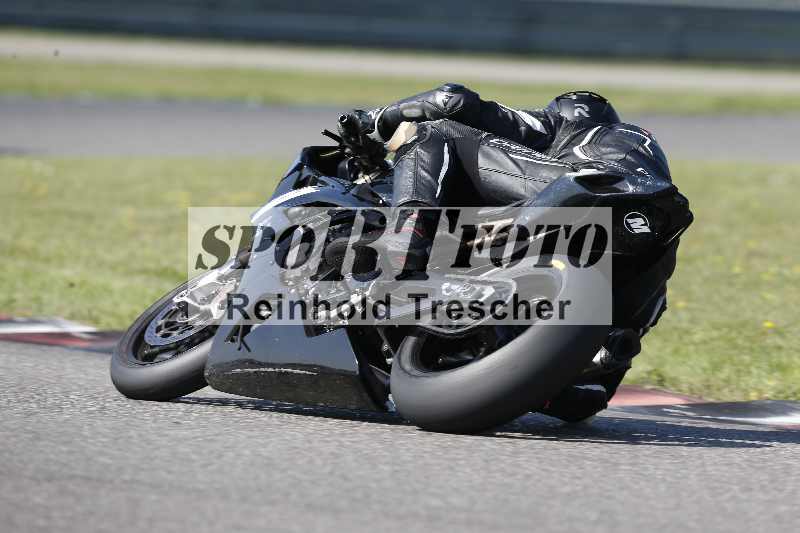 /44 09.08.2025 Plüss Moto Sport ADR/Freies Fahren/backside